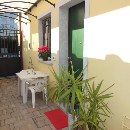 Avd - La Nuova Casa Di Nonna * Udine